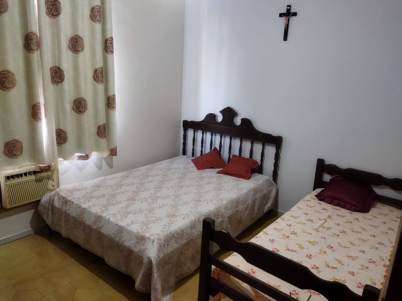 Apartamento à venda com 2 quartos, 70m² - Foto 11