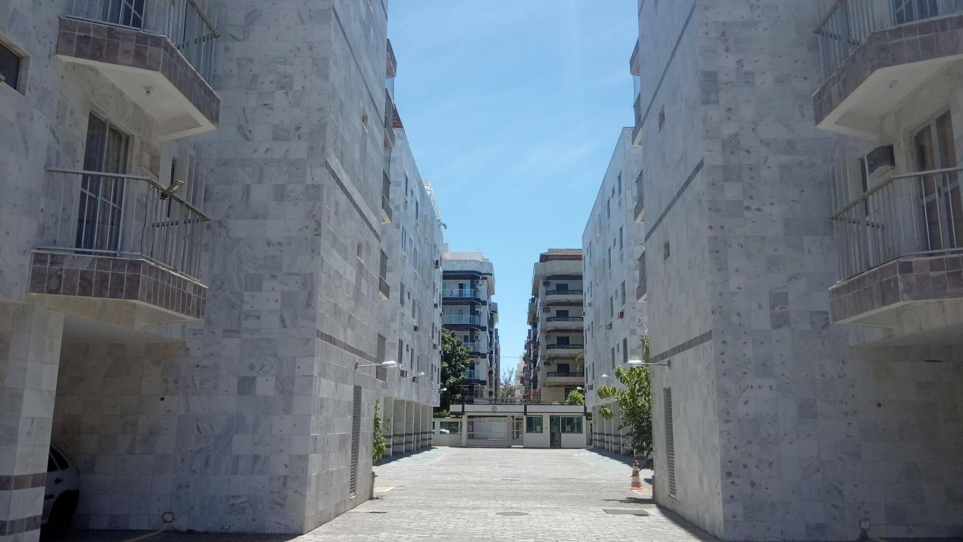 Apartamento à venda com 3 quartos, 164m² - Foto 2