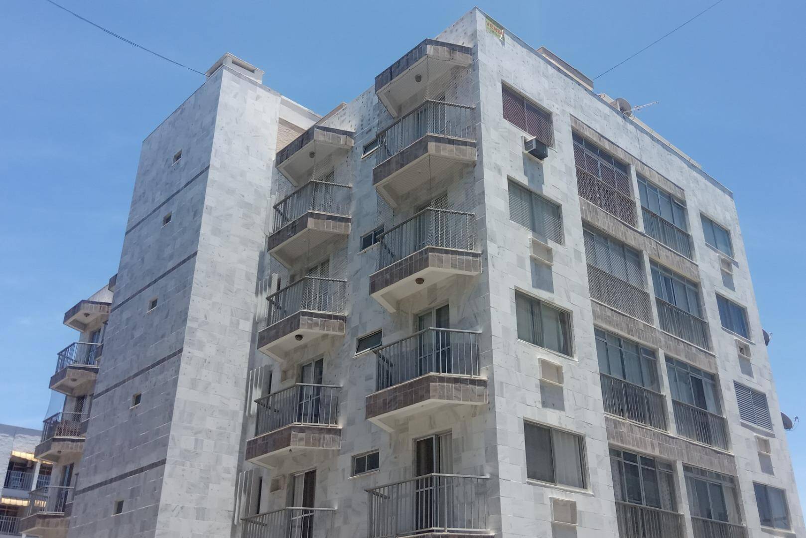 Apartamento à venda com 3 quartos, 164m² - Foto 1