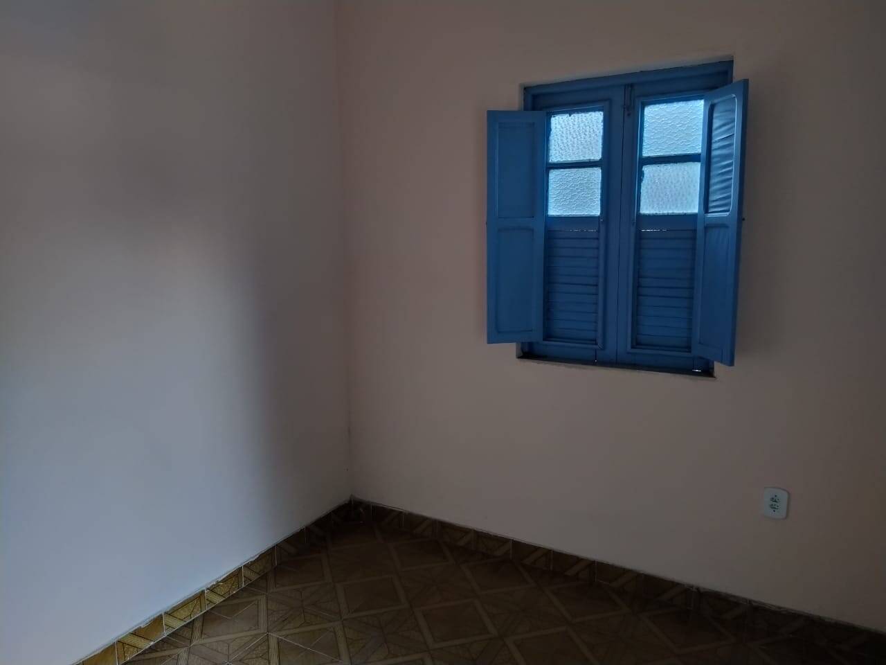 Casa à venda com 3 quartos, 83m² - Foto 4